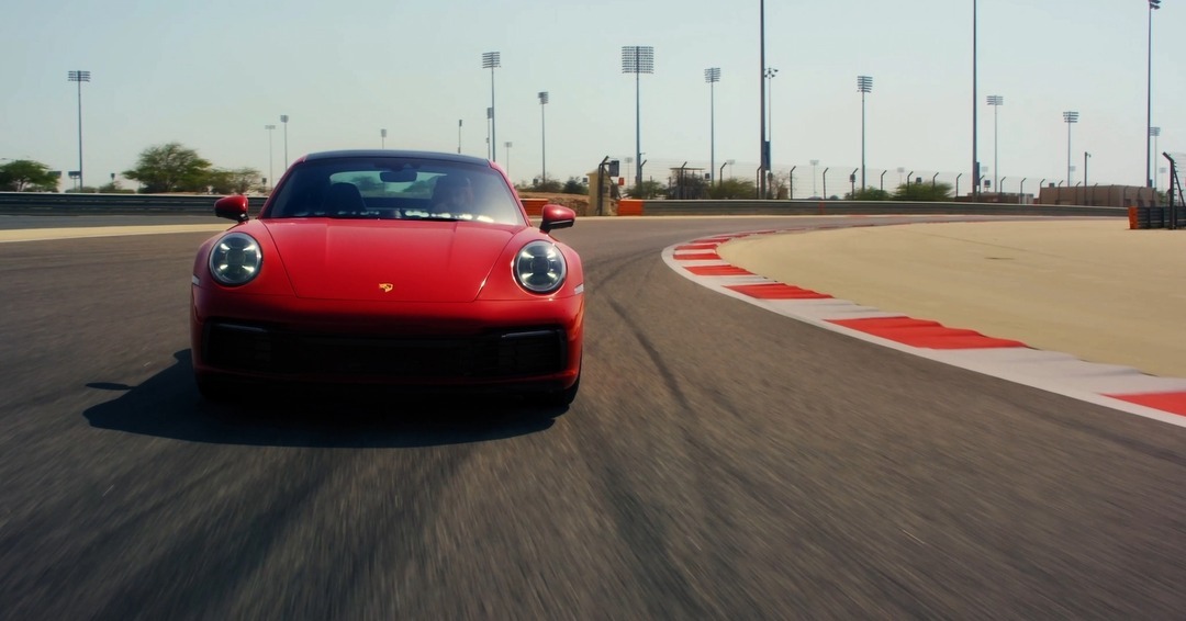 "We need something cinematic."This reel is my answer to twelve of them.
Automotive · Luxury · Beauty · Fashion · Desert · Jewellery🎬 Commercial showreel bigger size → link in bio—Chaque brief commercial commence pareil.« On veut quelque chose de cinématographique. »Cette bande démo est ma réponse à douze d'entre eux.
Automobile · Luxe · Beauté · Mode · Désert · Joaillerie🎬 Bande démo commerciale grande taille → lien en bio